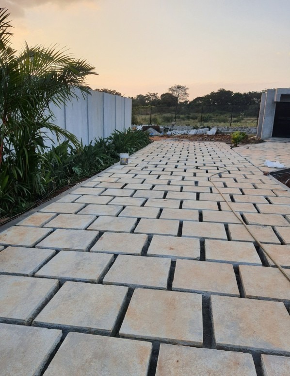 Close-up of beautifully installed pavers